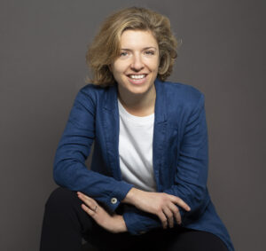 Claire-Abate-Final-0465-300x283